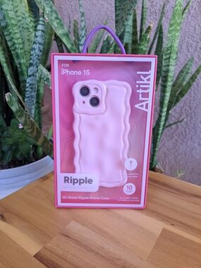 Artikl Ripple 3D Water Ripple Phone Case for iPhone 15 - Pink